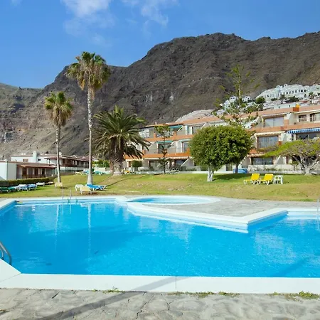 Gigantes Oasis Deluxe By Sunkeyrents *