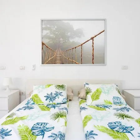 Gigantes Oasis Deluxe By Sunkeyrents Apartment *