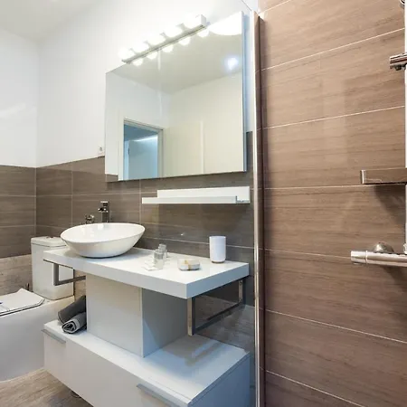 Gigantes Oasis Deluxe By Sunkeyrents *